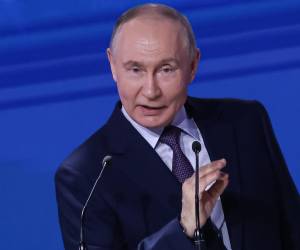 <i>- El presidente ruso, Vladimir Putin, pronuncia un discurso durante el congreso anual de la Unión Rusa de Industriales y Empresarios (RSPP) en Moscú, Rusia, el 26 de marzo de 2026. La RSPP representa los intereses de los círculos empresariales tanto en Rusia como a nivel internacional, uniendo a miles de empresas rusas en organizaciones industriales, científicas y financieras de todo el país. (Rusia, Moscú) EFE/EPA/SERGEI ILNITSKY</i>
