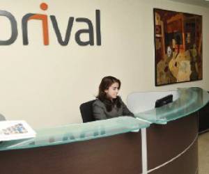 Panama, 1 abril 2010. ARR. Oficinas de Prival Bank, ubicado en el piso 30 de la Torre C de Torres de Las Americas. La Prensa/ Ana Rentería------3 COLUMNAS