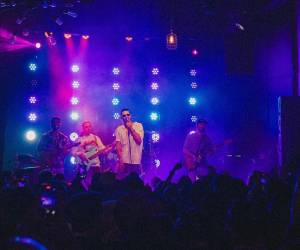 <i>La banda Entre Nos lanzó su nuevo álbum con un concierto, que tuvo un lleno total. Foto cortesía.</i>