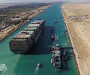 <i>Según Port Watch, el tráfico marítimo sigue cerca de un 60% más bajo que antes de que comenzara la guerra de Gaza en 2023. FOTO EFE</i>