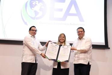 República Dominicana y El Salvador firman un acuerdo para agilizar trámites aduaneros