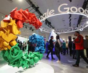 SAN FRANCISCO, CALIFORNIA - MARCH 20: Attendees visit the Google booth at the 2019 GDC Game Developers Conference on March 20, 2019 in San Francisco, California. The GDC runs through March 22. Justin Sullivan/Getty Images/AFP