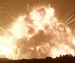 El cohete de la empresa aeroespacial Blue Origin, fundada por el magnate Jeff Bezos, explotó en la noche del jueves en Cabo Cañaveral, en el estado de Florida (EE.UU.). (Foto: Reuters)