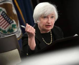 El comité de la Fed anuncia aumentos graduales, hasta llevarla al 1,4%, a finales de 2016. En la imagen, la presidenta de la Reserva Federal, Janet Yellen.