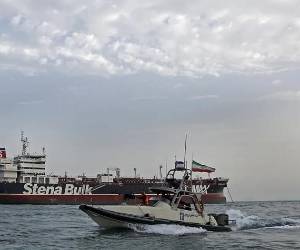La medida amenaza con impactar los mercados petroleros, las cadenas de suministro y la seguridad internacional. (Foto: EFE)