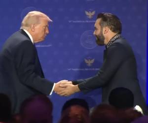 <i>Bukele fue invitado personalmente por Donald Trump al Desayuno Nacional de Oración, celebrado en Washington. Foto de cortesía</i>