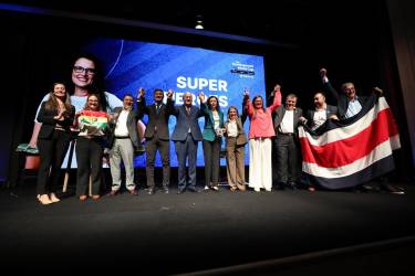 <i>Los premios Superhéroes del Desarrollo reconocen a clientes, contrapartes y agencias ejecutoras que han encontrado soluciones innovadoras a desafíos surgidos. Foto de cortesía</i>