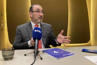 <i>Fotografía de archivo en la que se registró al presidente ejecutivo del Banco de Desarrollo de América Latina y el Caribe-CAF, Sergio Díaz-Granados, durante una entrevista con EFE, en Bruselas (Bélgica). EFE/Oliver Matthys</i>