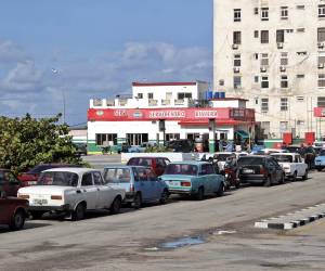 <i>EEUU cerró el flujo de petróleo venezolano a Cuba el 3 de enero, tras la captura del presidente de ese país, Nicolás Maduro. EFE/ Ernesto Mastrascusa</i>