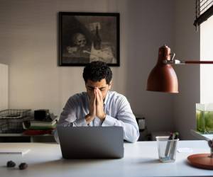 <i>La desconexión comienza cuando el colaborador deja de encontrar sentido a su trabajo, siente que su opinión ha perdido valor o percibe que su esfuerzo pasa inadvertido. Foto de iStock</i>