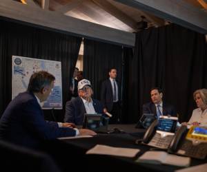 <i>Trump, que está siguiendo la operación desde su residencia privada de Mar-a-Lago, en Florida, afirmó al anunciar el inicio de los ataques que su objetivo final es derrocar al régimen iraní. Foto de cortesía</i>