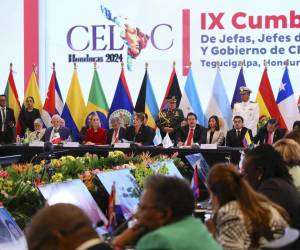 <i>Fotografía cedida por la Comunidad de Estados Latinoamericanos y Caribeños (Celac) de jefes de Estado y de Gobierno durante la IX Cumbre de la Celac, en Tegucigalpa (Honduras). EFE/ Celac </i>