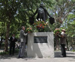 <i>El ministro de Cultura y Deportes, Luis Méndez Salinas, detalló que los restos del célebre escritor reposarán en el Centro Cultural que lleva su nombre en la capital guatemalteca. Foto de cortesía</i>