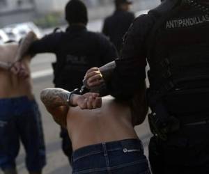 Las violentas pandillas o maras tienen inmerso en una grave crisis de violencia a El Salvador y también causa estragos en los países vecinos de Guatemala y Honduras. (Foto: AFP).