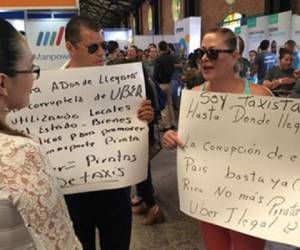 Organizadores y Uber decidieron que la empresa no participe más tanto hoy como mañana, cuando concluye la feria, para garantizar la seguridad de expositores y asistentes. (Foto: larepublica.net).