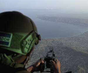 <i>Según distintos medios haitianos, el equipamiento para tropas fue trasladado en tres aviones en los últimos días y se esperan más recursos para reforzar las capacidades de las fuerzas que combaten a las bandas armadas que controlan la mayor parte de Puerto Príncipe. Foto de cortesía</i>