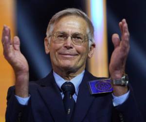 FAYETTEVILLE, AR - JUNE 1: Jim Walton claps at the Walmart shareholders meeting event on June 1, 2018 in Fayetteville, Arkansas. The shareholders week brings thousands of shareholders and associates from around the world to meet at the company's global headquarters. Rick T. Wilking/Getty Images/AFP