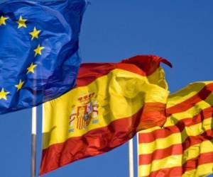 En las últimas semanas, numerosas personalidades internacionales se pronunciaron también en contra de la independencia de Cataluña, o por una 'España unida'.