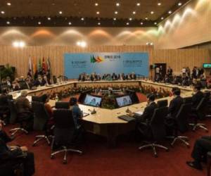 La sesión del 15 de julio de 2014 de la Cumbre de los BRiCS en Fortaleza, Brasil. (Foto: AFP).