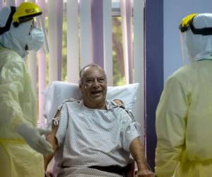 'Estuve cerca de estar en esta estadística de muertos, pero aquí los doctores no sé qué han hecho, pero estoy vivo', dice Bern, visiblemente emocionado y agotado, a la AFP. FOTO Luis ACOSTA / AFP