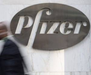 Las acciones de Pfizer han estado planas este año, contra el avance de un 11% para el sector, debido al declive de sus ingresos. (Foto: Reuters).