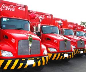Coca-Cola ha cerrado los nueve primeros meses del año con unas ventas de US$35.126 millones, un 1,9% menos, mientras que su beneficio neto atribuido ha sumado US$6.328 millones, lo que supone un descenso del 7,9%. (Foto: Archivo).