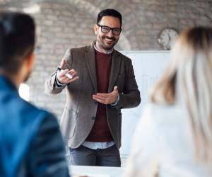 <i>Un buen jefe necesita dos modos: liderazgo para avanzar y gestión para cumplir. (Foto: Shutterstock)</i>