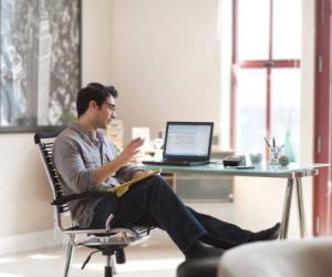 El teletrabajo envía otro mensaje, uno que dice que usted valora un estilo de vida flexible por encima del crecimiento profesional.