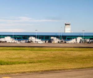 Aeropuerto de Tocumen suspende operaciones debido a tormenta