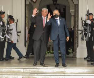 Presidente de Panamá y José Raúl Mulino iniciarán traspaso de mando en junio