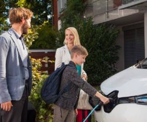 BP calcula que para 2035 habrá 100 millones de eléctricos en las calles, un incremento del 40% respecto de lo que estimaba hace un año. (Foto: iStock).