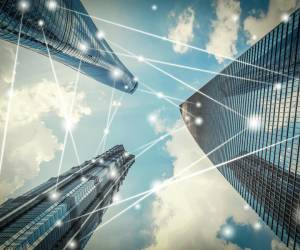 Las empresas de la región deben enfocarse en un aspecto clave de sus operaciones: la infraestructura tecnológica. Foto de MarsYu / Getty Images/iStockphoto