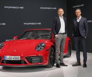 Porsche: En 2030 más de 80% de sus autos nuevos serán eléctricos