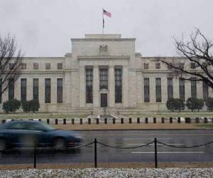 Tras haberlas aumentado hace seis semanas por primera vez en 9 años, la Fed las mantuvo entre 0,25% y 0,50%.