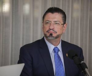 Costa Rica: Rodrigo Chaves generó reacciones negativas en redes sociales con el nombramiento de gabinete