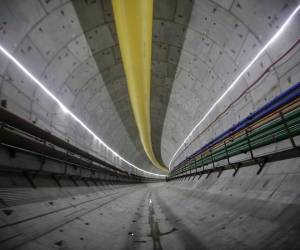 <i>Fotografía del túnel subacuático, en la parte oeste del Canal de Panamá (Panamá). La construcción del primer túnel subacuático de transporte que pasará bajo el Canal de Panamá, una gran obra de ingeniería destinada a la Línea 3 del Metro, registra un 15 % de avance, según informó Metro de Panamá. EFE/Carlos Lemos</i>