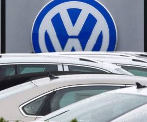 El escándalo de los motores trucados de Volkswagen salió a la luz en septiembre, cuando la empresa reconoció haber instalado en 11 millones de vehículos diésel un programa informático para sesgar los resultados de los tests de contaminación. (Foto: AFP).