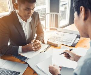 Se puede recurrir al refinanciamiento, una solución efectiva que permite consolidar deudas o generar un nuevo crédito con condiciones más favorables. Foto de iStock