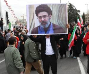 <i>Con la llegada de Mojtaba Jamenei, el conflicto se radicaliza y ante ello, el precio del petróleo refleja un US$120 por barril, niveles que no se veían desde 2022. (Foto: EFE)</i>