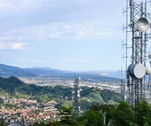 Inversión per cápita en telecomunicaciones en Costa Rica es la mitad del promedio de OCDE