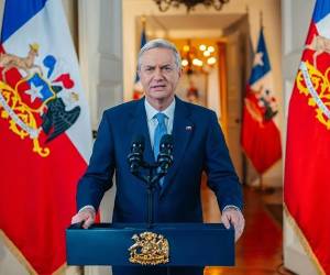 <i>Hoy comienza una nueva etapa, un enorme desafío y lo hacemos para recuperar ese lugar que tuvimos y fuimos reconocidos a nivel mundial de ser el país de Latinoamérica más seguro, dijo el mandatario. (Foto: EFE)</i>