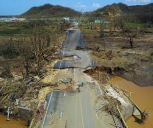 La infraestructura de Puerto Rico fue severamente dañado por el paso de dos potentes huracanes (Irma y María).
