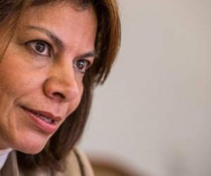 La expresidente de Costa Rica, Laura Chinchilla (2010-2014) es uno de los cinco expresidentes latinoamericanos que se han presentado en Venezuela para acompañar el plebiscito. (Foto: AFP).