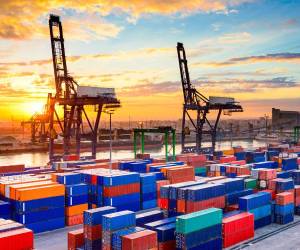 <i>En el peor de los casos, con disrupciones durante todo el año, la inflación superaría el 6 % y el crecimiento global se reduciría al 2 %. Foto de iStock</i>