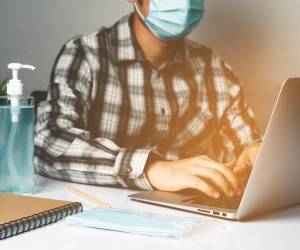 <i>Las autoridades sanitarias de diversos países han señalado que los casos detectados responden al tratamiento antiviral y que las vacunas estacionales ofrecen protección frente a esta variante. FOTO SHUTTERSTOCK</i>