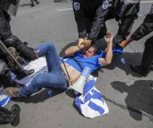 El diputado opositor y excandidato presidencial, Eduardo Montealegre, fue arrestado por la policía. (Foto: AFP).