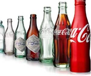 Chapman J. Root, de la familia Root, fue quien diseñó la botella original con ayuda de dos colegas hace un siglo, el 16 de noviembre de 1915. Su prototipo ganó el concurso nacional celebrado por Coca Cola al año siguiente. (Foto: Coca Cola).