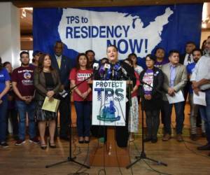 Activistas proinmigrantes en Los Ángeles advierten que lucharán por lograr la estadía legal y permanente en Estados Unidos.