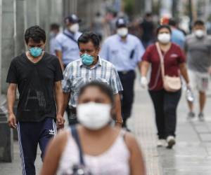 Guatemala y Panamá reactivan uso de mascarilla para frenar contagios de COVID-19