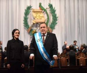 Alejandro Giammattei promete retomar el combate a la corrupción. 'A los corruptos se les acabó la fiesta del despilfarro', dijo en su primer discurso como presidente. Foto AFP